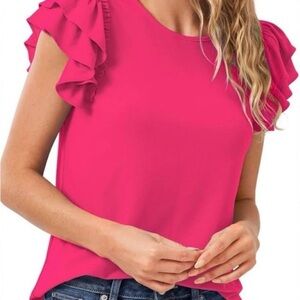 Price Firm. NWT CeCe Ruffled Crewneck Top in Bright Rose, Size XS.
